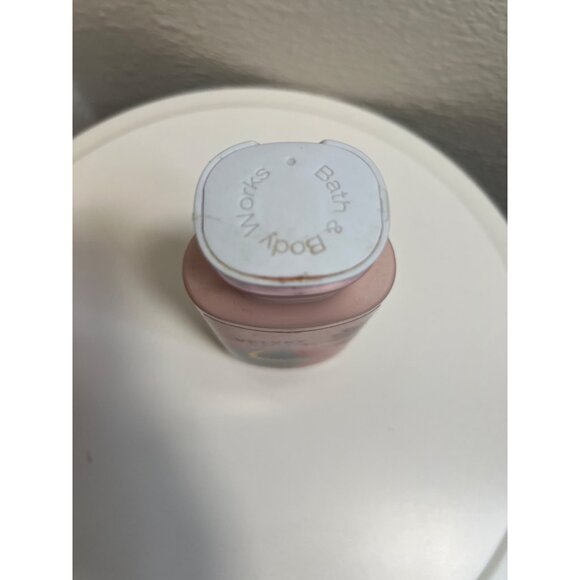 Bath & Body Works Velvet Sugar Shea & Vitamin E Body Lotion 8 Fl Oz - Picture 4 of 5